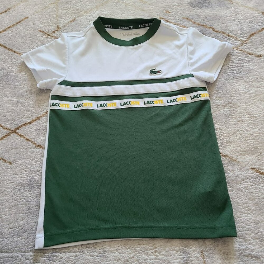 Lacoste Kids' Ultra-Dry Piqué Tennis T-Shirt Boys size 8 Green T-Shirt Spell out